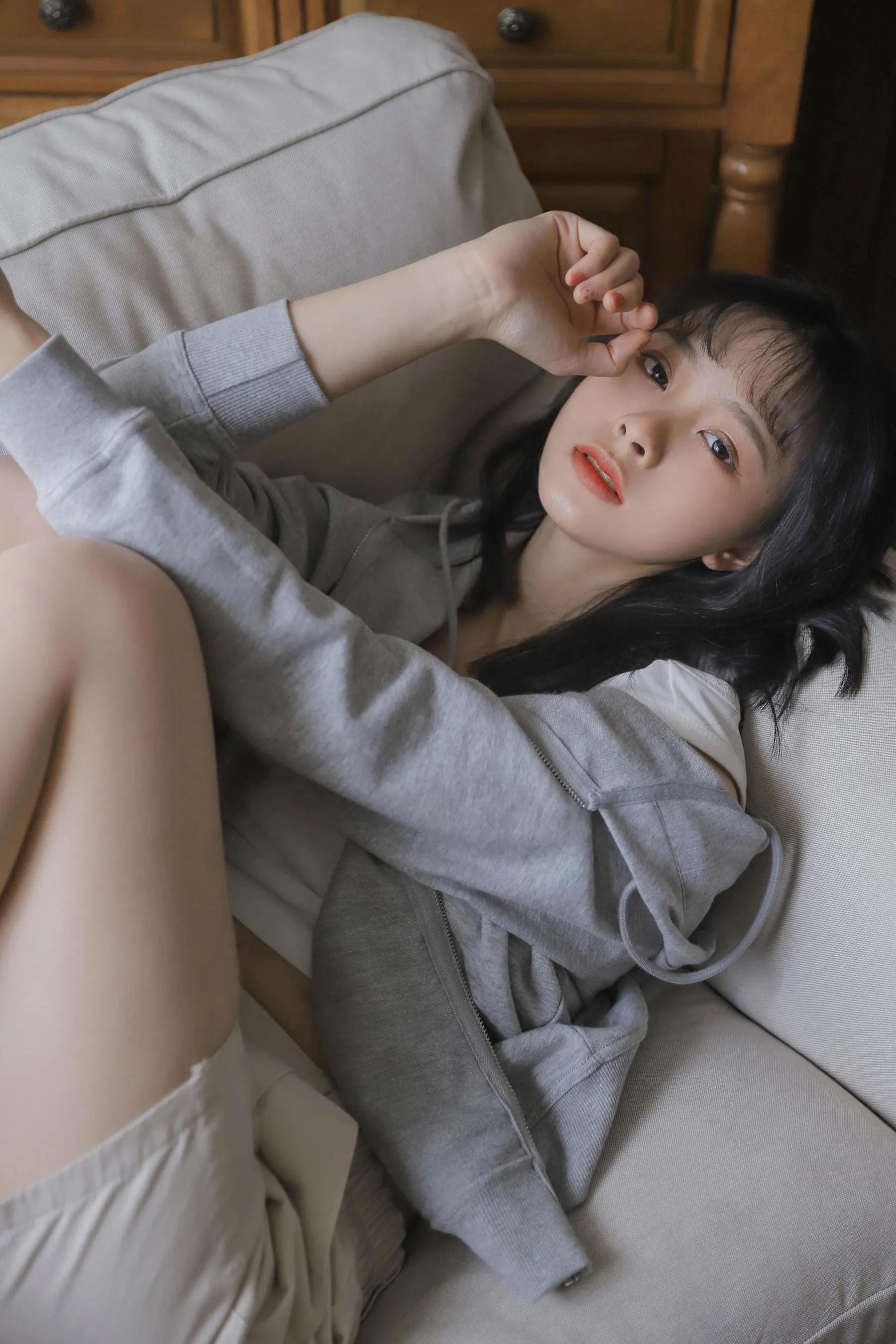 [YITUYU艺图语]2022.08.01 灰色轨迹 -春夏_ [23P]插图2